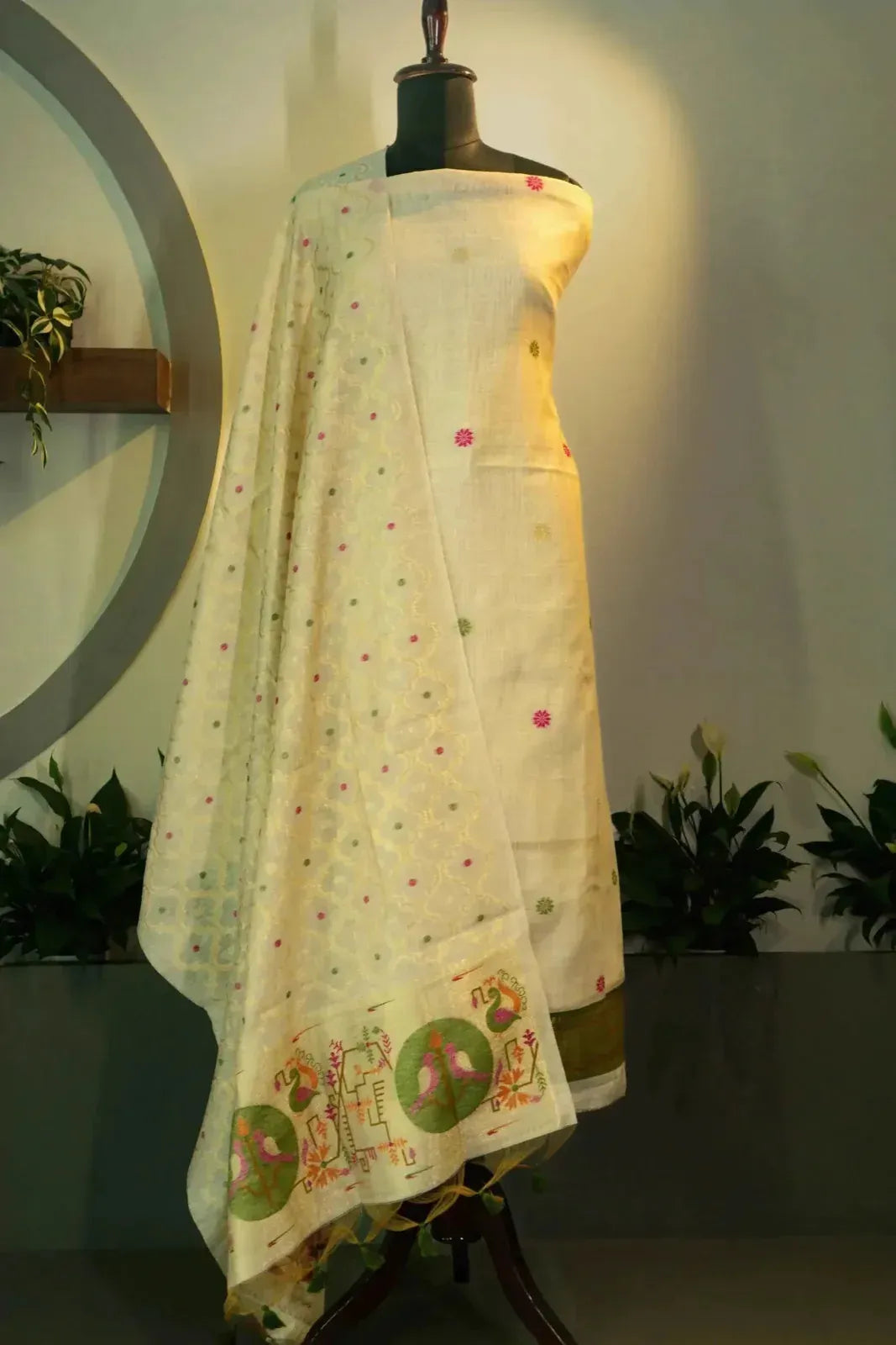 Ivory And Green Jamdani Suit - House of Ameyam