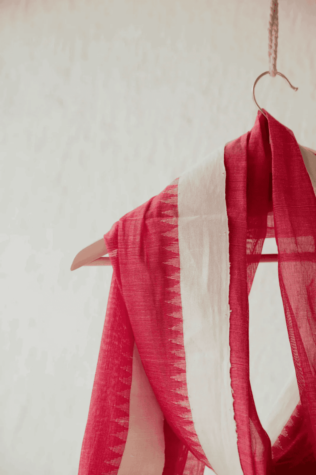 Red Handwoven Dupatta - House of Ameyam